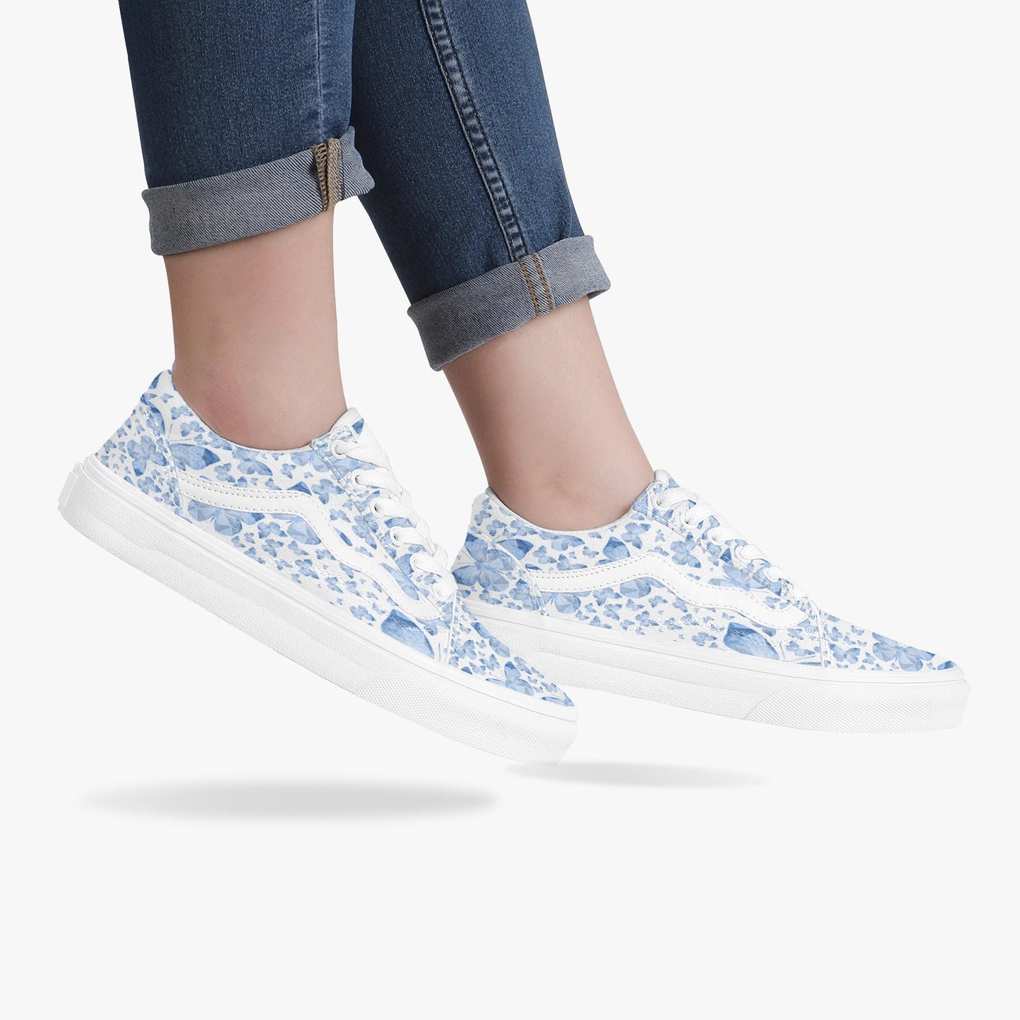 Blue Butterflies In White Trendy Low-Top Canvas Sneakers