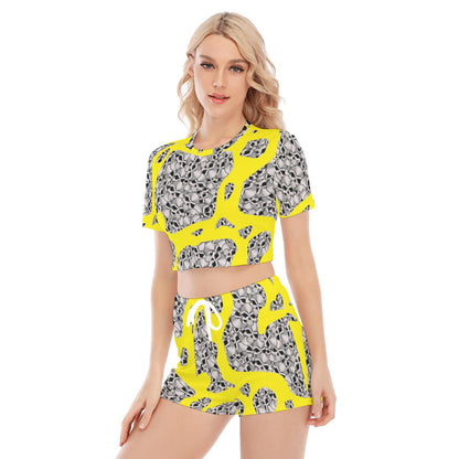 Camouflage Skulls In Yellow All-Over Print Women's O-neck T-shirt Shorts Suit