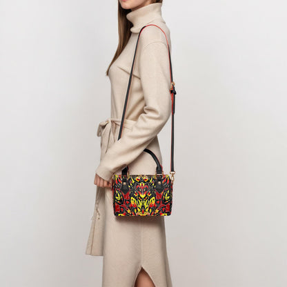 Red Eyes Chic Crossbody Bags