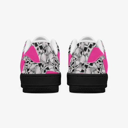 Skulls In Black Low-Top Leather Sports Sneakers - Black Sole