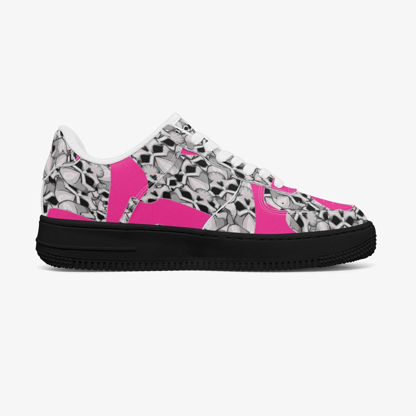 Skulls In Black Low-Top Leather Sports Sneakers - Black Sole